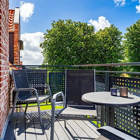 Paula, Neu, Balkon Und Muehlenblick! Apartment Greetsiel